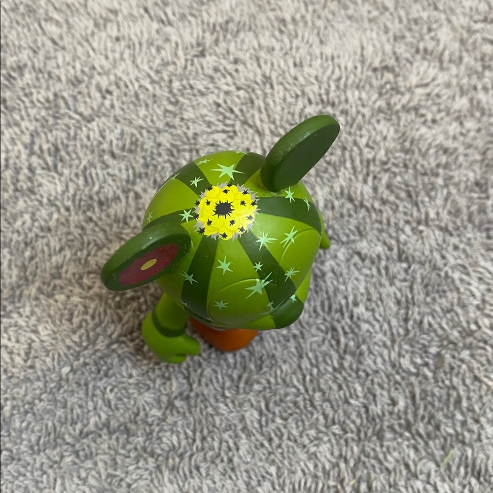 🌵 Retired Disney Vinylmation Potted Cactus from the "Urban 6" series! - Picture 4 of 4